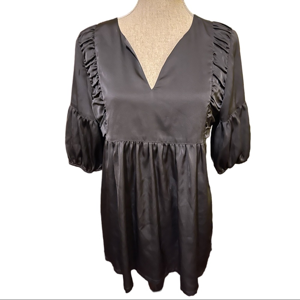 Pink Twill Women’s Babydoll Blouse Charcoal Gray Satin Feel Size M Short Sleeve